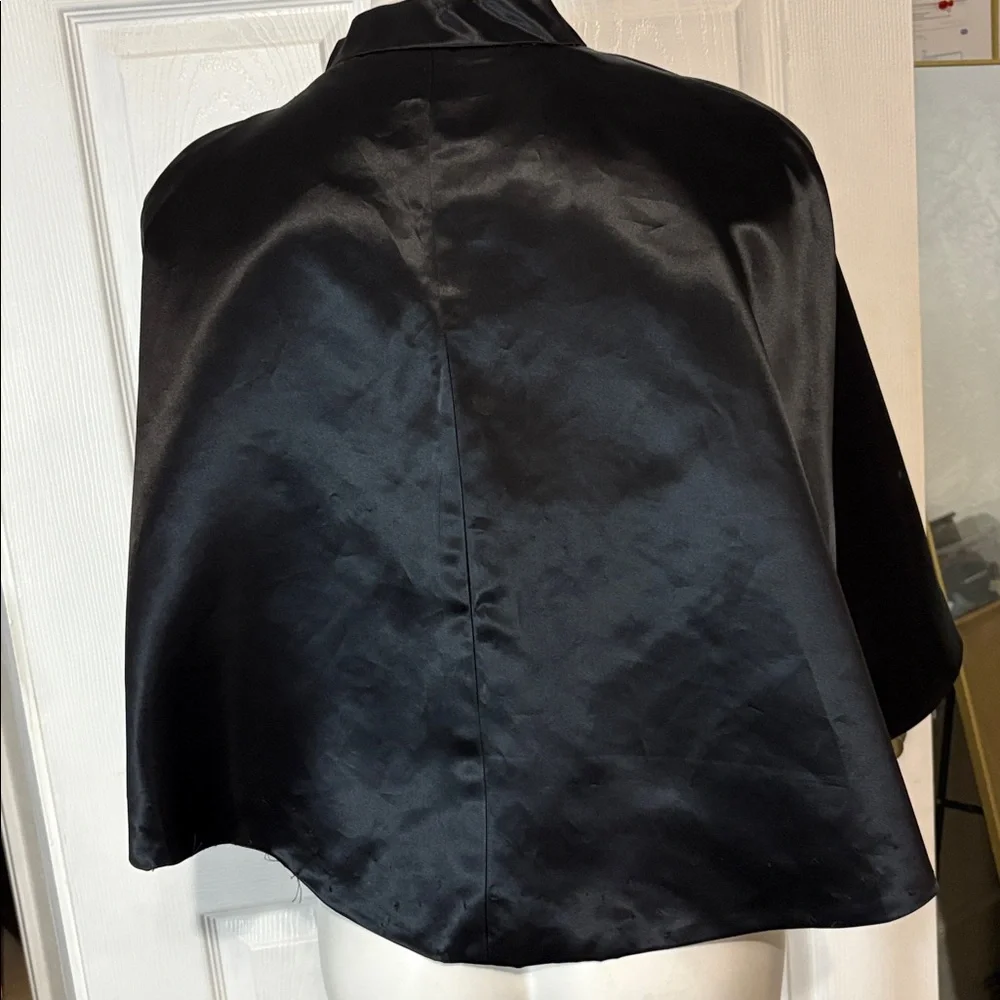 Elegant Burgundy and Black Satin Cape - Picture 6 of 6